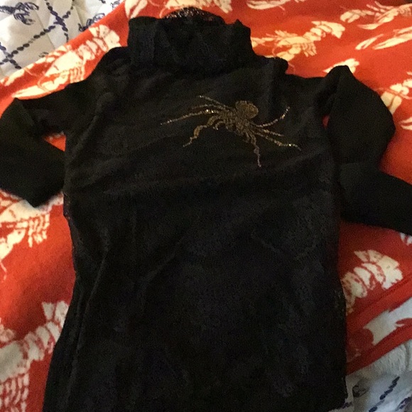 Gothic tarantula turtleneck top - Picture 2 of 4
